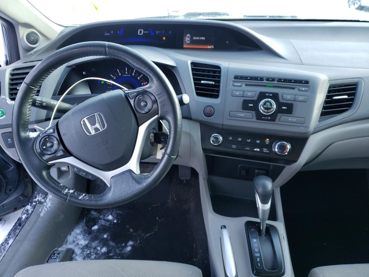 Photo 9 from auction – 2012 HONDA CIVIC LX with VIN 2HGFB2F53CH005293