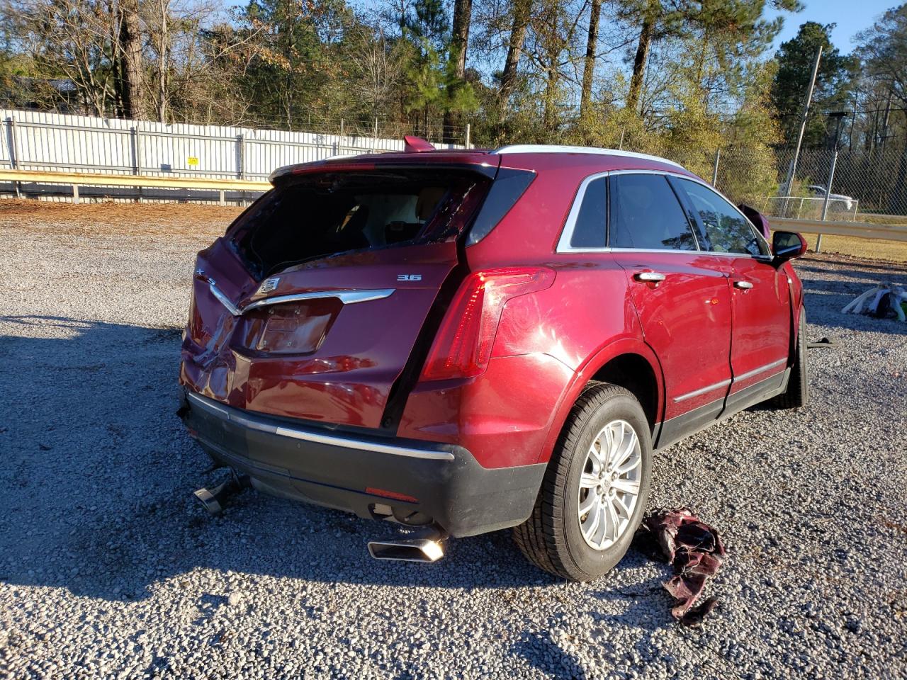 Photo 4 from auction – 2017 CADILLAC XT5 with VIN 1GYKNARS0HZ192395