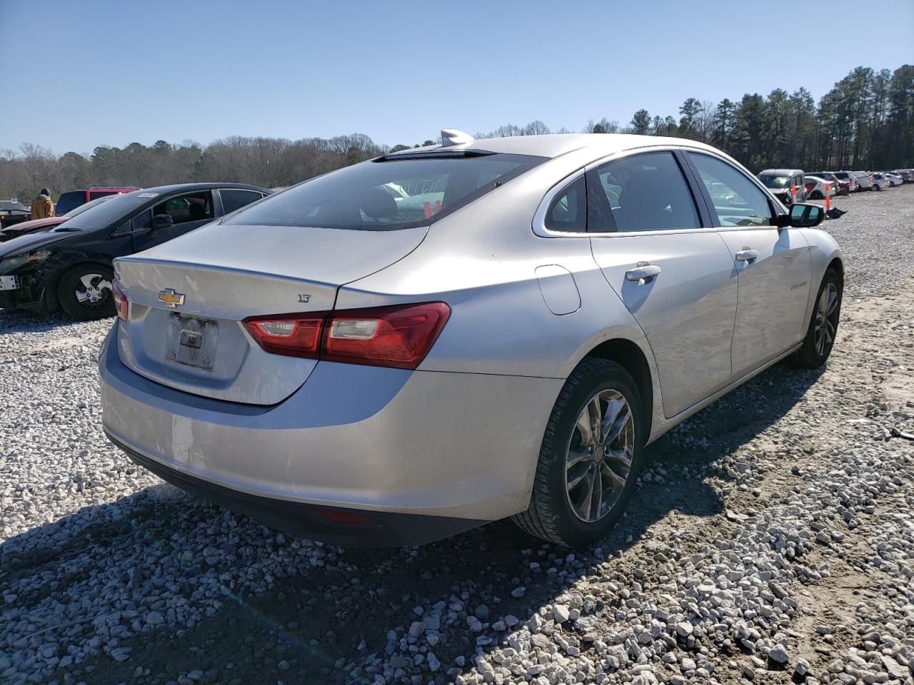 Photo 4 from auction – 2018 CHEVROLET MALIBU LT with VIN 1G1ZD5ST7JF269782