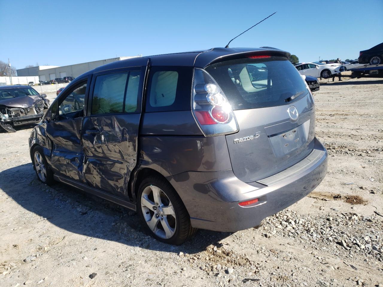 Photo 3 from auction – 2007 MAZDA 5 with VIN JM1CR293070134707