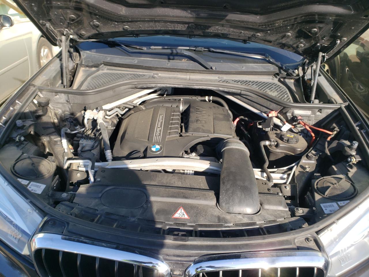 Photo 7 from auction – 2015 BMW X5 XDRIVE3 with VIN 5UXKR0C58F0P02631