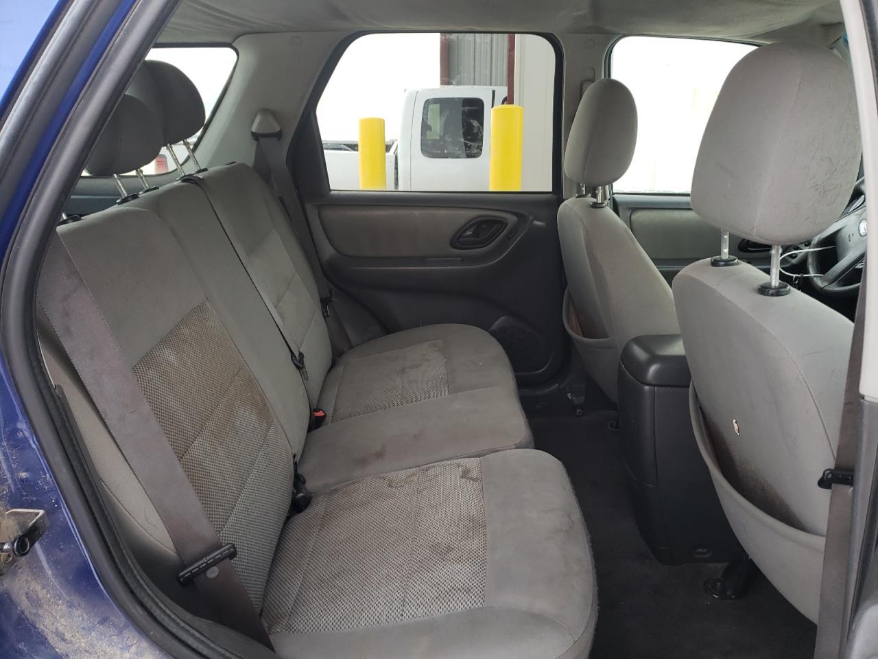 Photo 6 from auction – 2005 FORD ESCAPE XLT with VIN 1FMCU93175KC91856