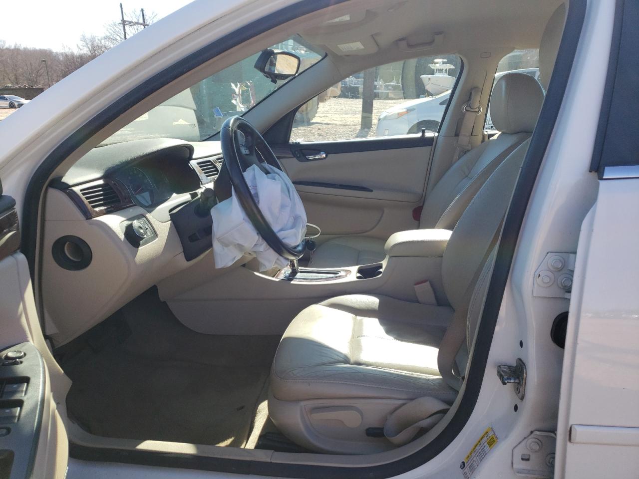 Photo 5 from auction – 2009 CHEVROLET IMPALA 1LT with VIN 2G1WT57K291122018