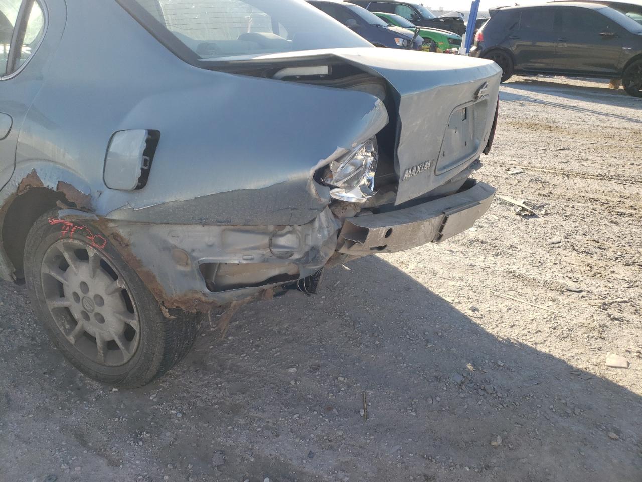 Photo 9 from auction – 2001 NISSAN MAXIMA with VIN JN1CA31D21T619618