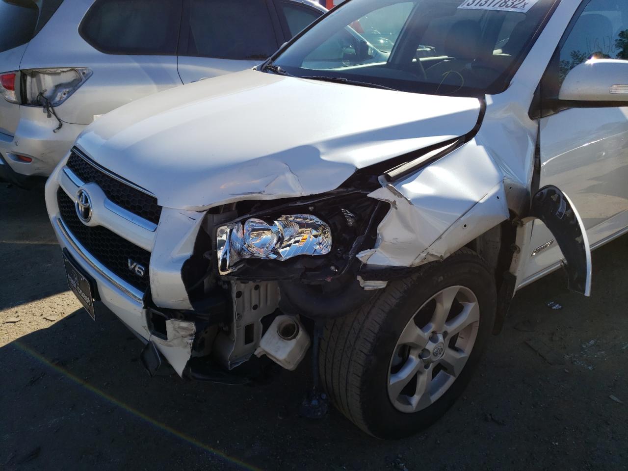 Photo 9 from auction – 2012 TOYOTA RAV4 LIMIT with VIN 2T3DK4DV5CW075494