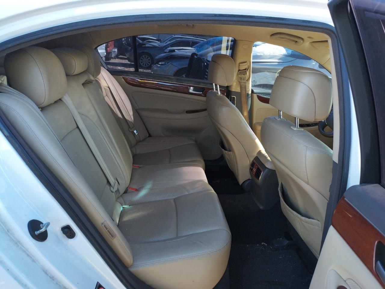 Photo 6 from auction – 2012 HYUNDAI GENESIS 3. with VIN KMHGC4DD2CU203880