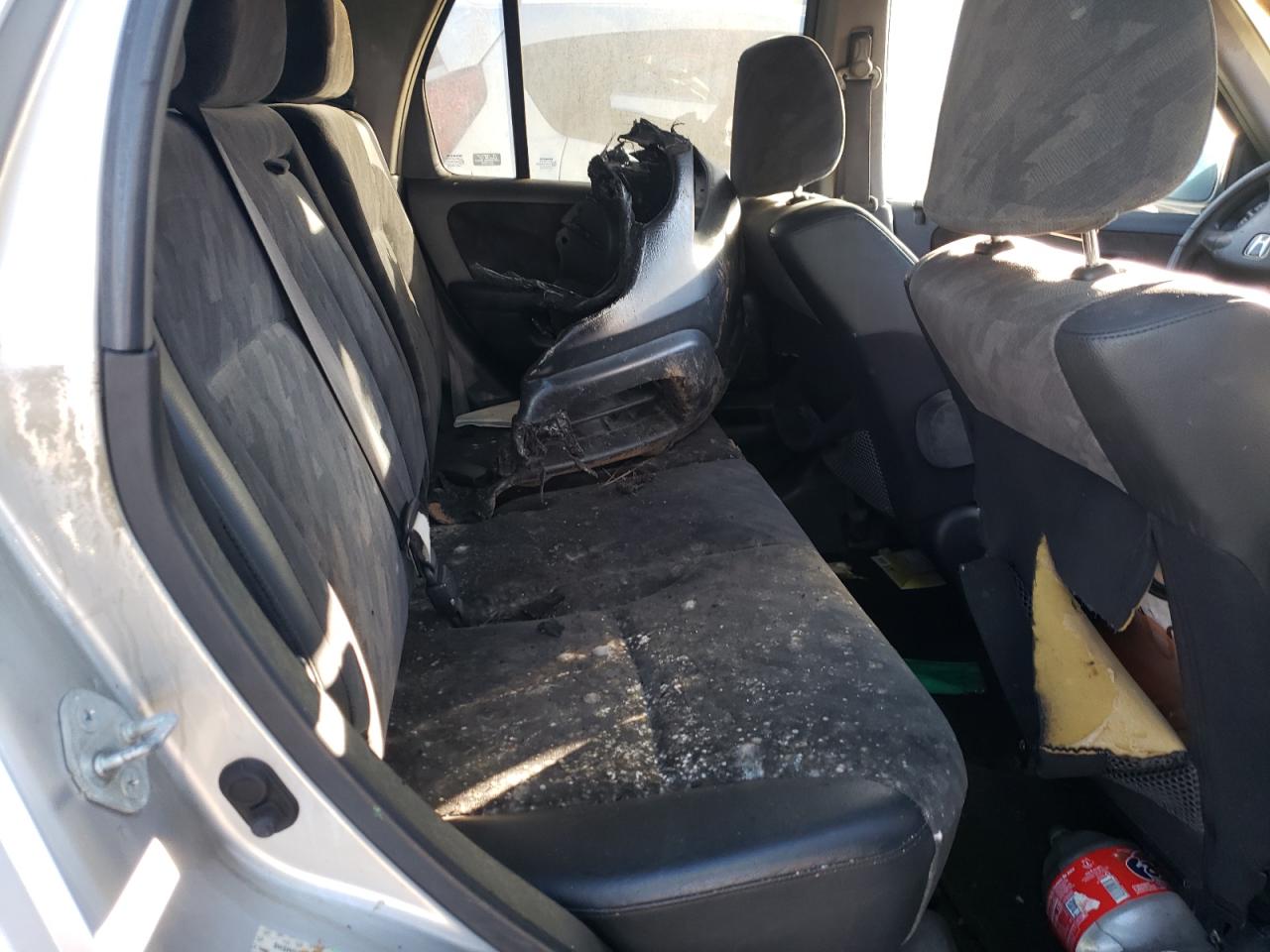 Photo 6 from auction – 2004 HONDA CR-V EX with VIN SHSRD78834U254025