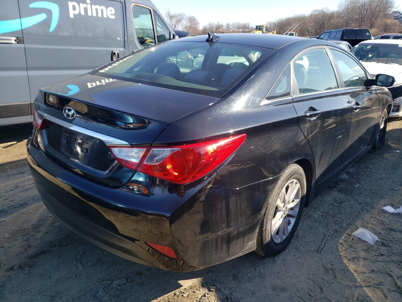 Photo 4 from auction – 2014 HYUNDAI SONATA GLS with VIN 5NPEB4AC4EH897060
