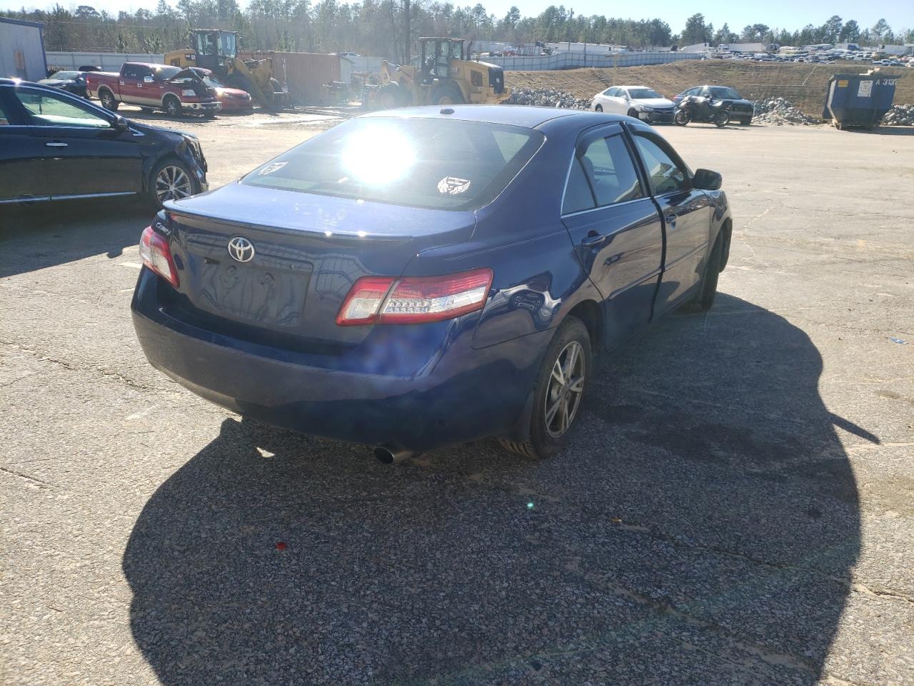 Photo 4 from auction – 2011 TOYOTA CAMRY BASE with VIN 4T1BF3EK1BU682672