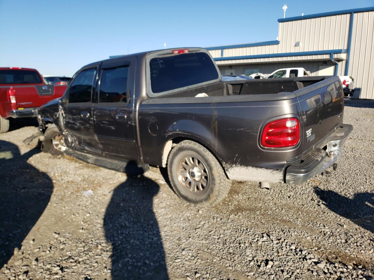 Photo 3 from auction – 2002 FORD F150 SUPER with VIN 1FTRW07642KE04801