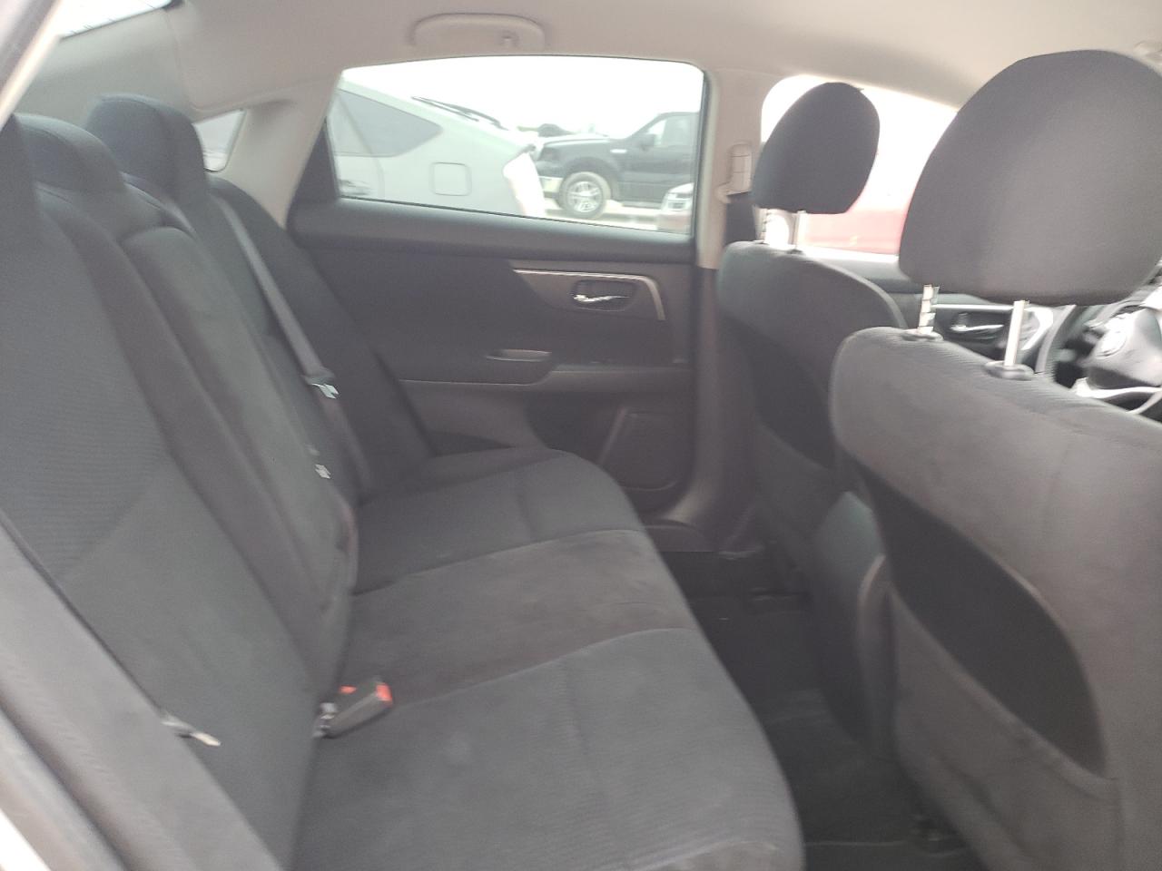 Photo 6 from auction – 2015 NISSAN ALTIMA 2.5 with VIN 1N4AL3APXFC175281