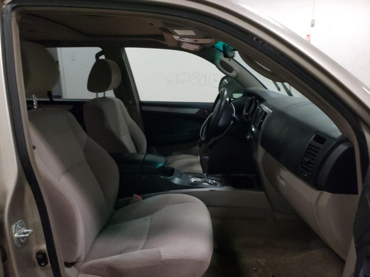 Zdjęcie 5 z aukcji – 2005 TOYOTA 4RUNNER SR z VIN JTEBU14RX50057224