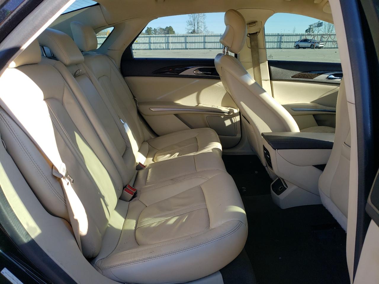 Photo 6 from auction – 2013 LINCOLN MKZ with VIN 3LN6L2G94DR817006