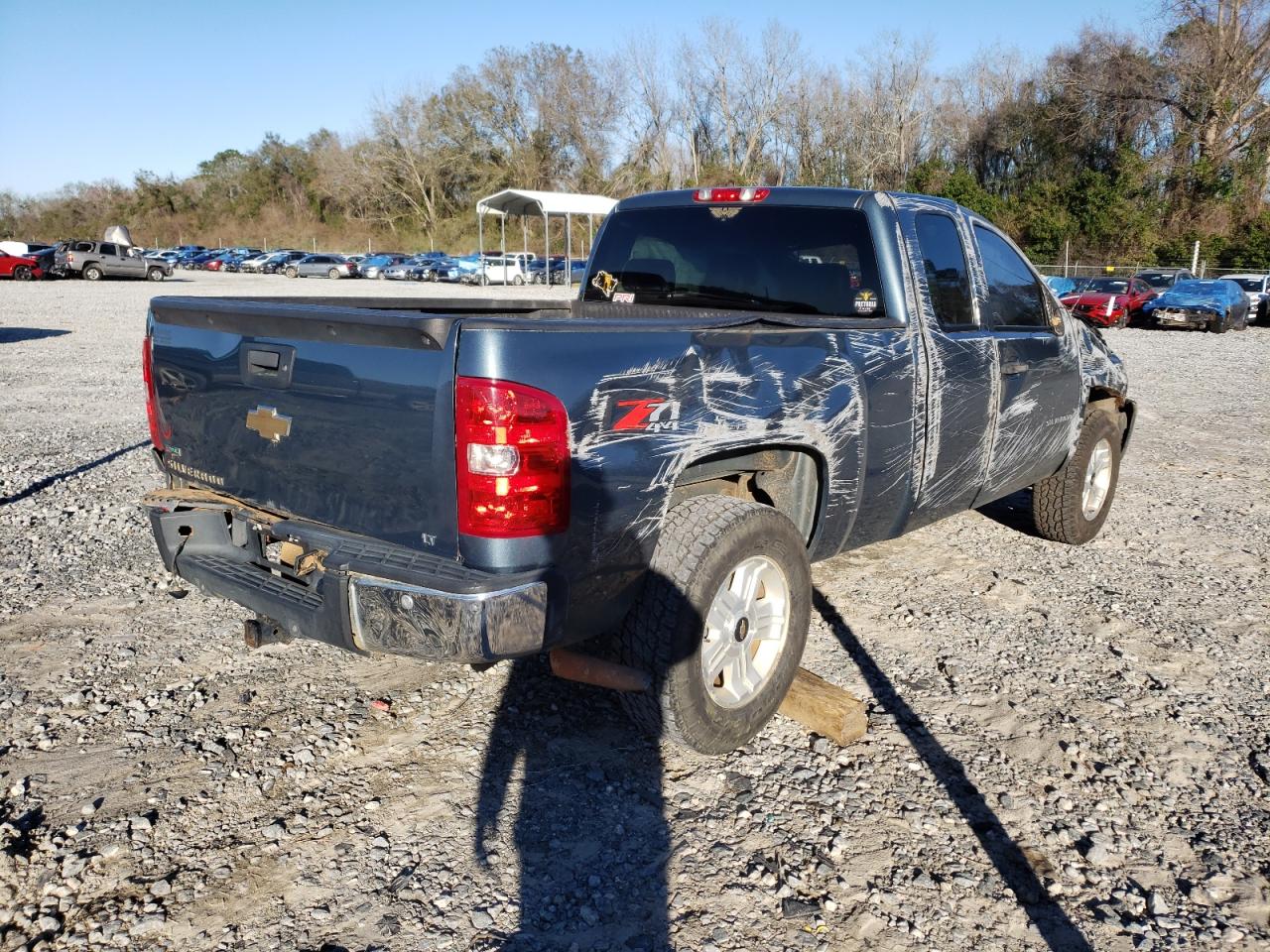 Photo 4 from auction – 2011 CHEVROLET SILVERADO with VIN 1GCRKSE3XBZ310090