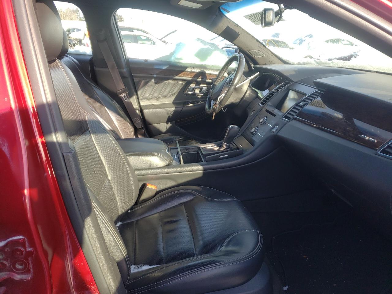 Photo 5 from auction – 2013 FORD TAURUS LIM with VIN 1FAHP2F89DG103850