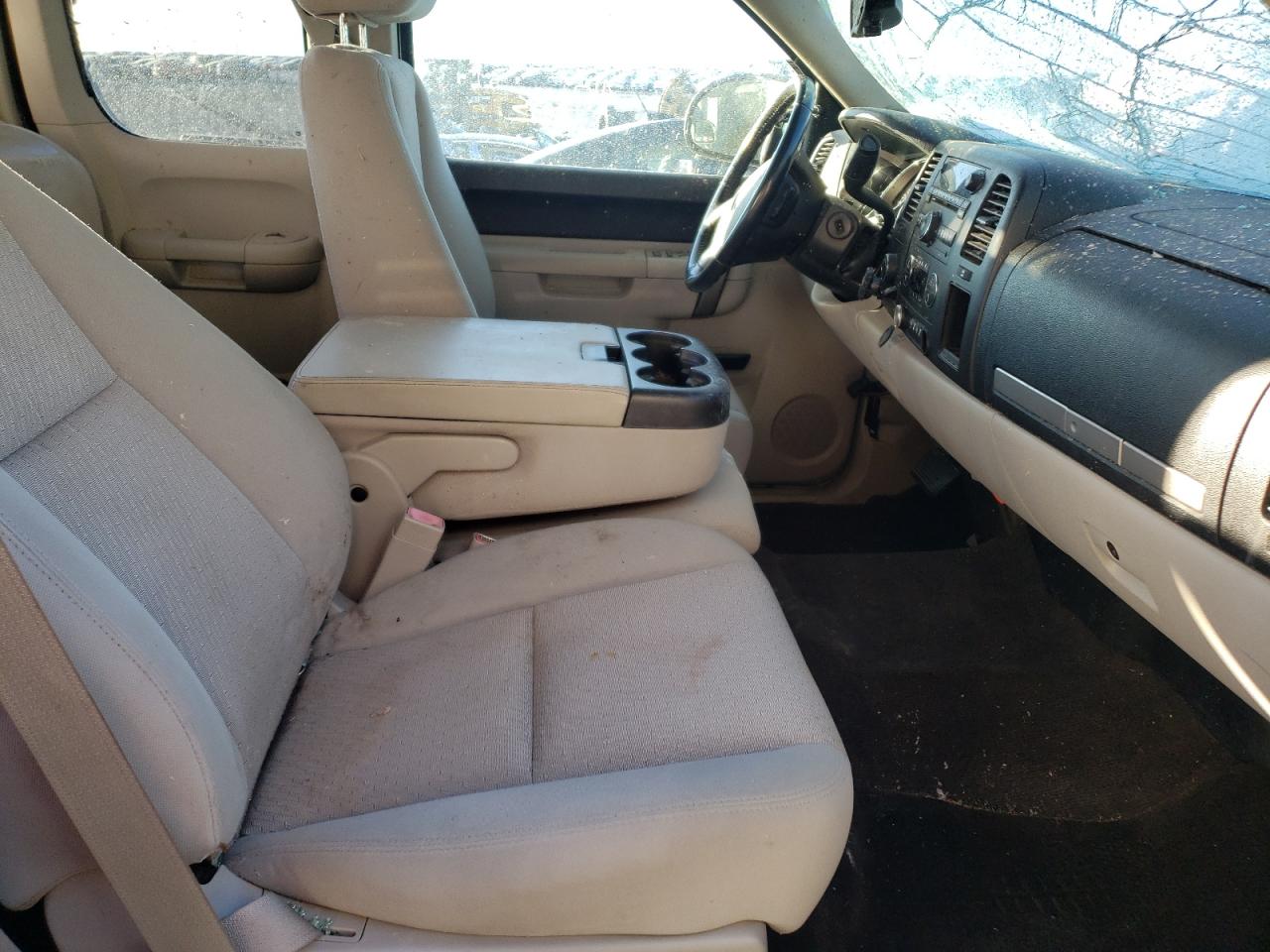 Photo 5 from auction – 2011 CHEVROLET SILVERADO with VIN 1GCRKSE37BZ243304