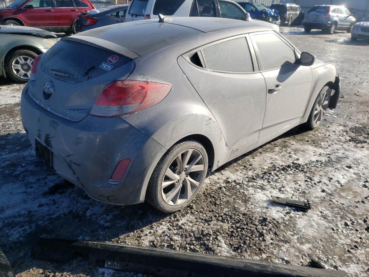 Photo 4 from auction – 2016 HYUNDAI VELOSTER with VIN KMHTC6AD5GU271563