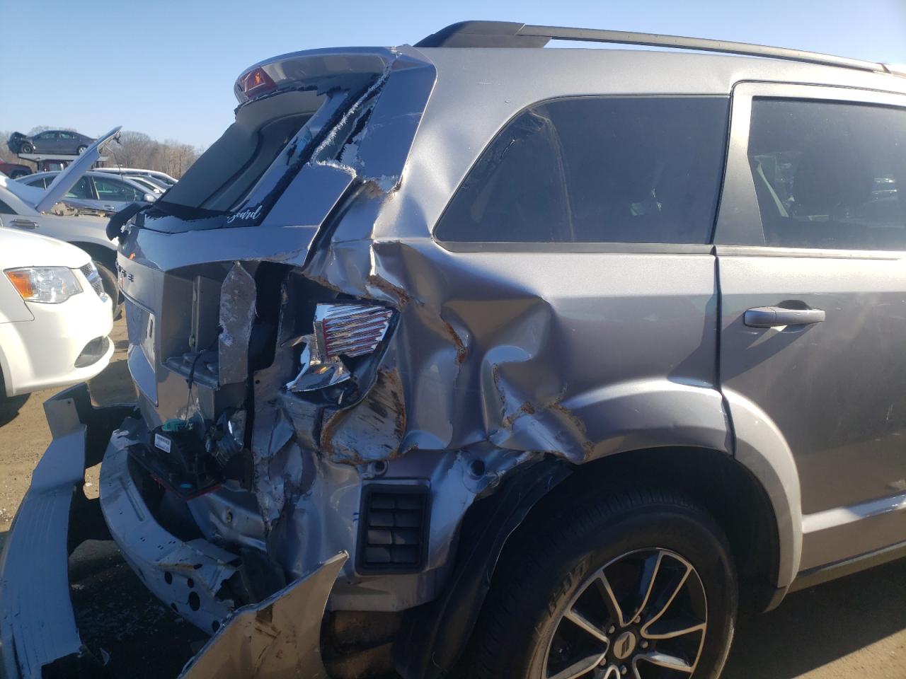 Photo 9 from auction – 2018 DODGE JOURNEY SE with VIN 3C4PDCAB4JT253475