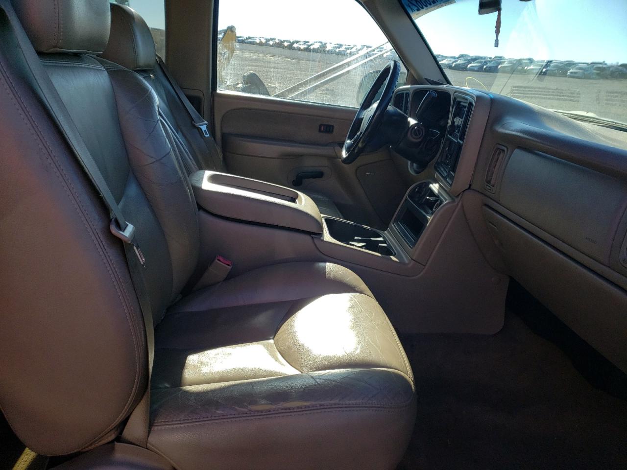 Photo 5 from auction – 2003 CHEVROLET SILVERADO with VIN 1GCEK19T83E297058