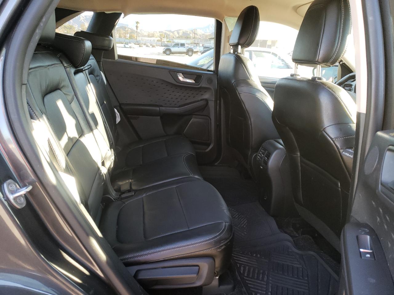 Photo 6 from auction – 2020 FORD ESCAPE TIT with VIN 1FMCU0DZ6LUB98232