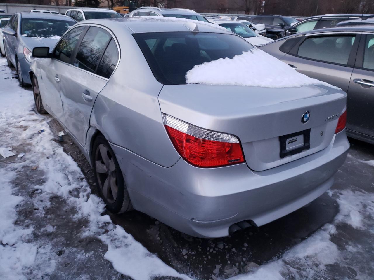 Photo 3 from auction – 2007 BMW 530 XI with VIN WBANF73587CY16562