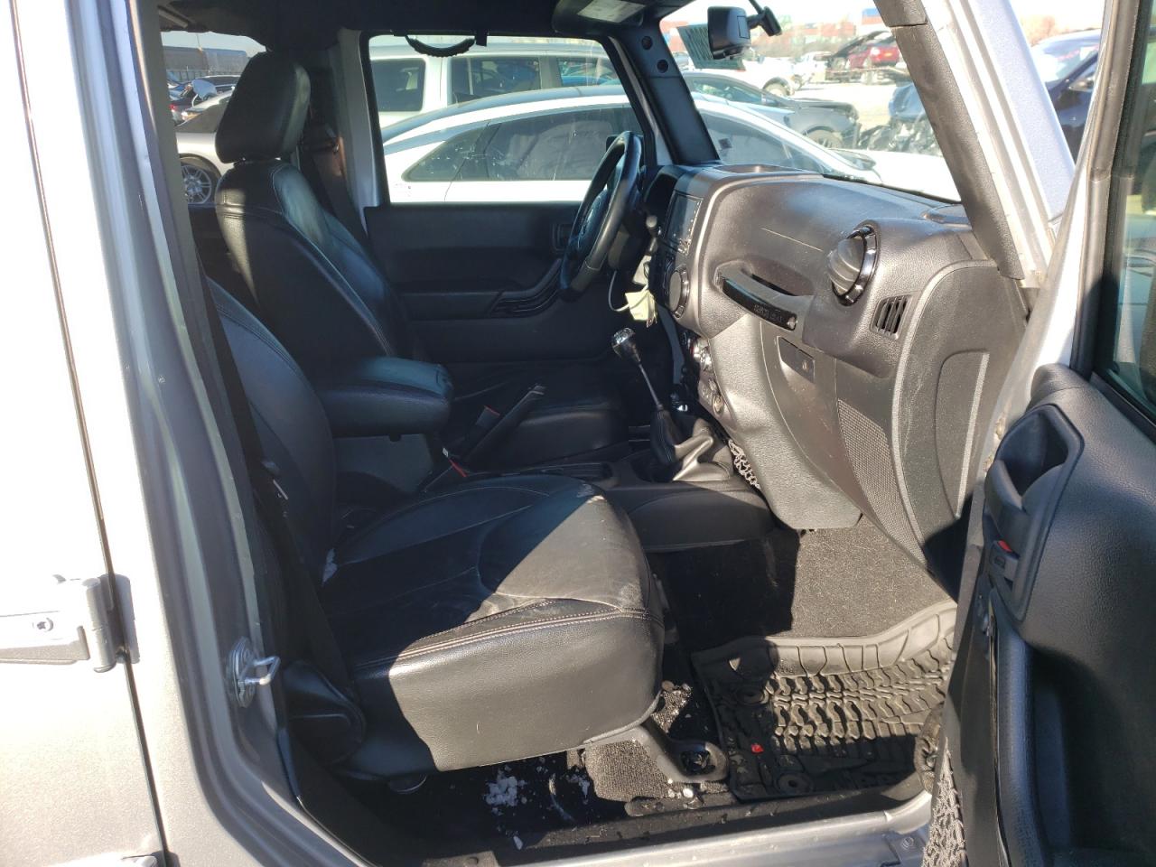 Photo 5 from auction – 2015 JEEP WRANGLER U with VIN 1C4BJWEG7FL679299