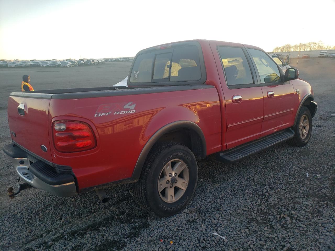 Photo 4 from auction – 2002 FORD F150 SUPER with VIN 1FTRW08L72KD28818