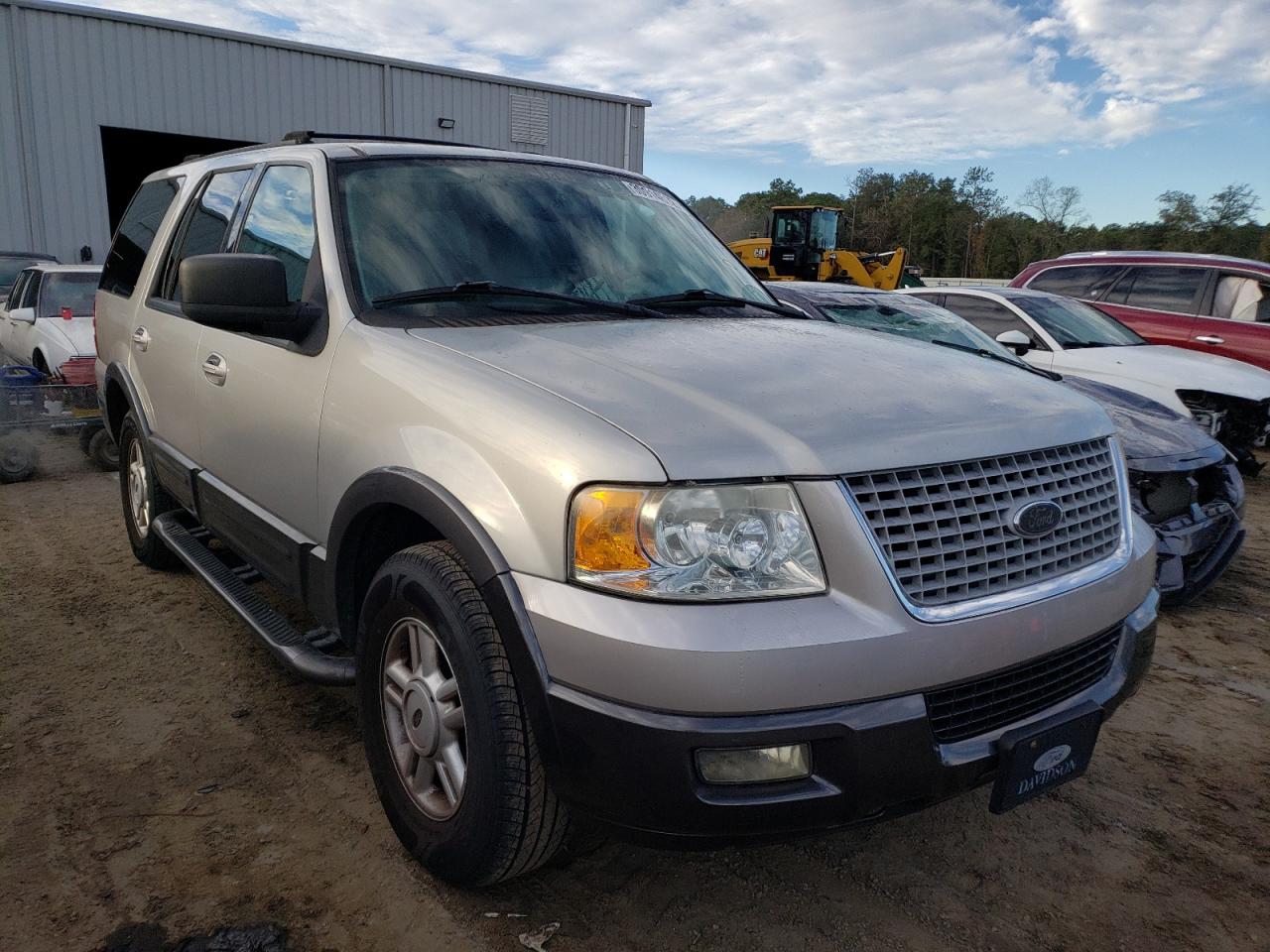 FORD EXPEDITION 2004 with VIN 1FMRU15W24LB90799 - Photo from auction