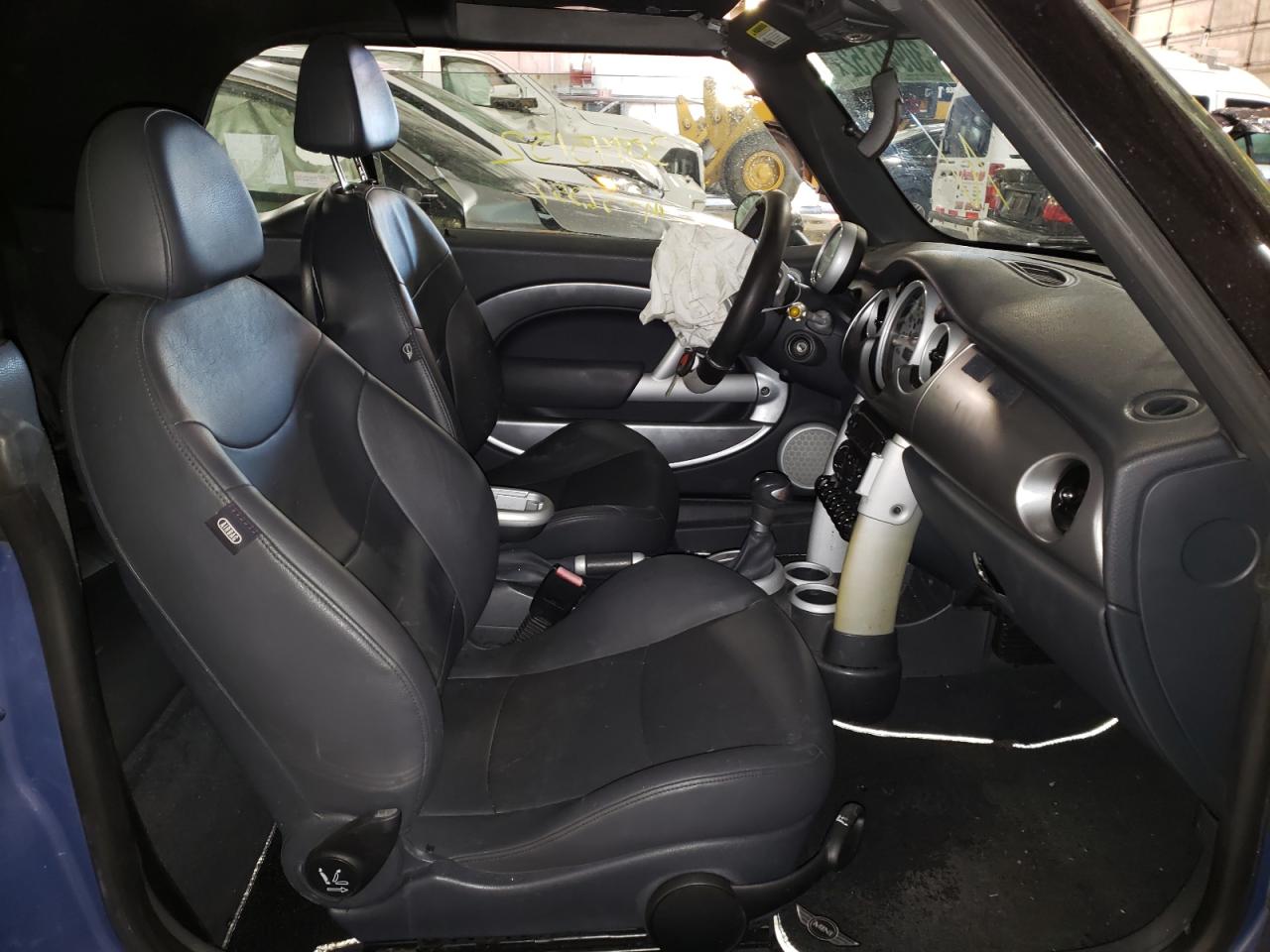 Photo 5 from auction – 2006 MINI COOPER S with VIN WMWRH33576TL93766
