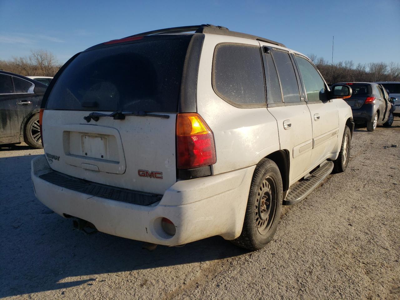 Photo 4 from auction – 2003 GMC ENVOY with VIN 1GKDT13S032230145