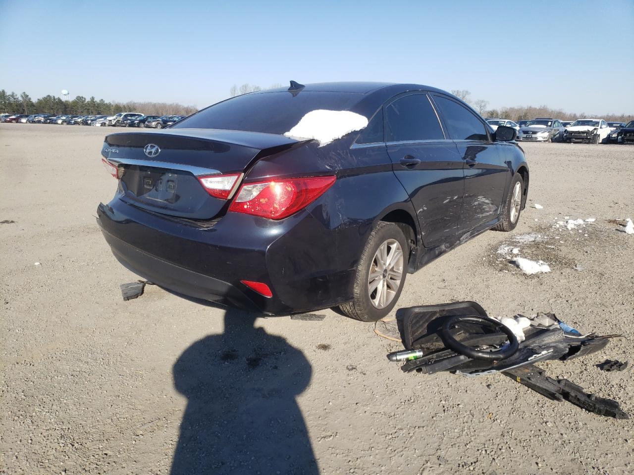 Photo 4 from auction – 2014 HYUNDAI SONATA with VIN 5NPEB4AC5EH877416