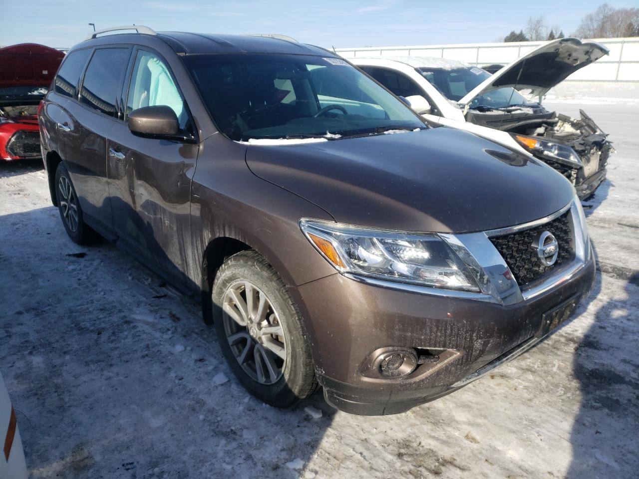NISSAN PATHFINDER 2015 with VIN 5N1AR2MM4FC703817 - Photo from auction