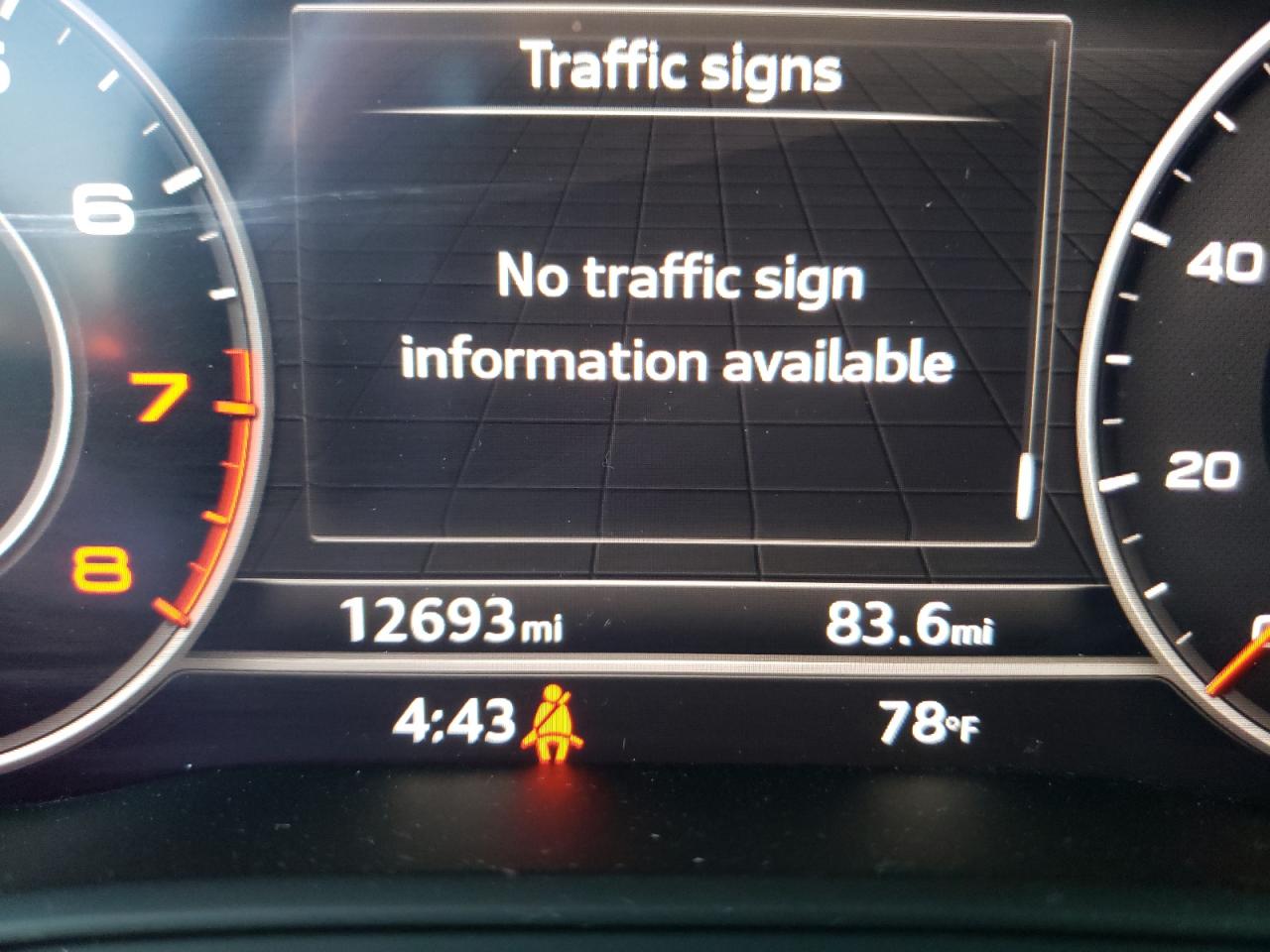 Photo 8 from auction – 2017 AUDI A4 PREMIUM with VIN WAULNAF44HA153627