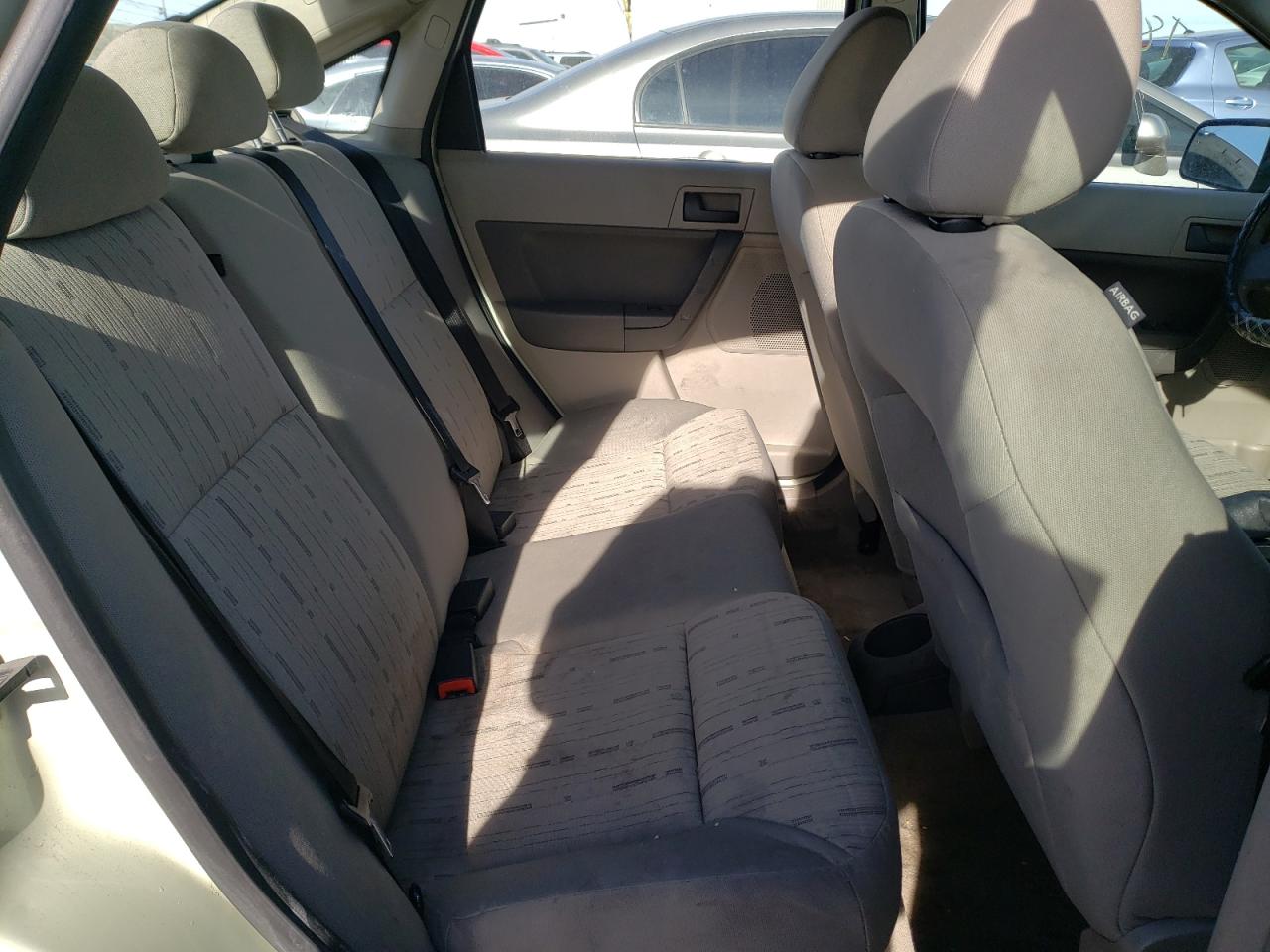 Photo 6 from auction – 2010 FORD FOCUS SE with VIN 1FAHP3FN0AW111008
