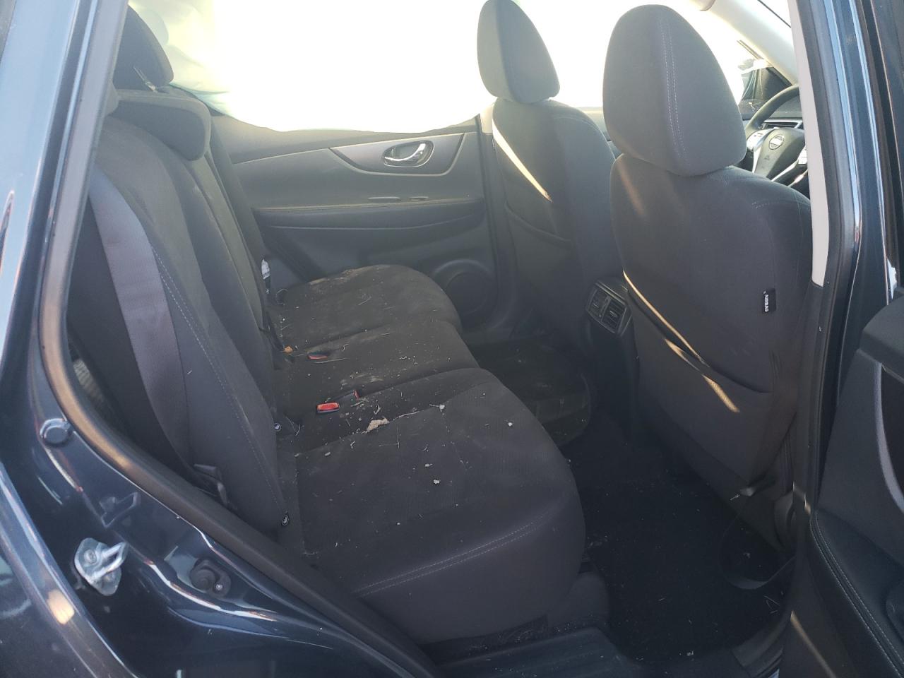 Photo 6 from auction – 2016 NISSAN ROGUE S with VIN KNMAT2MV5GP625623