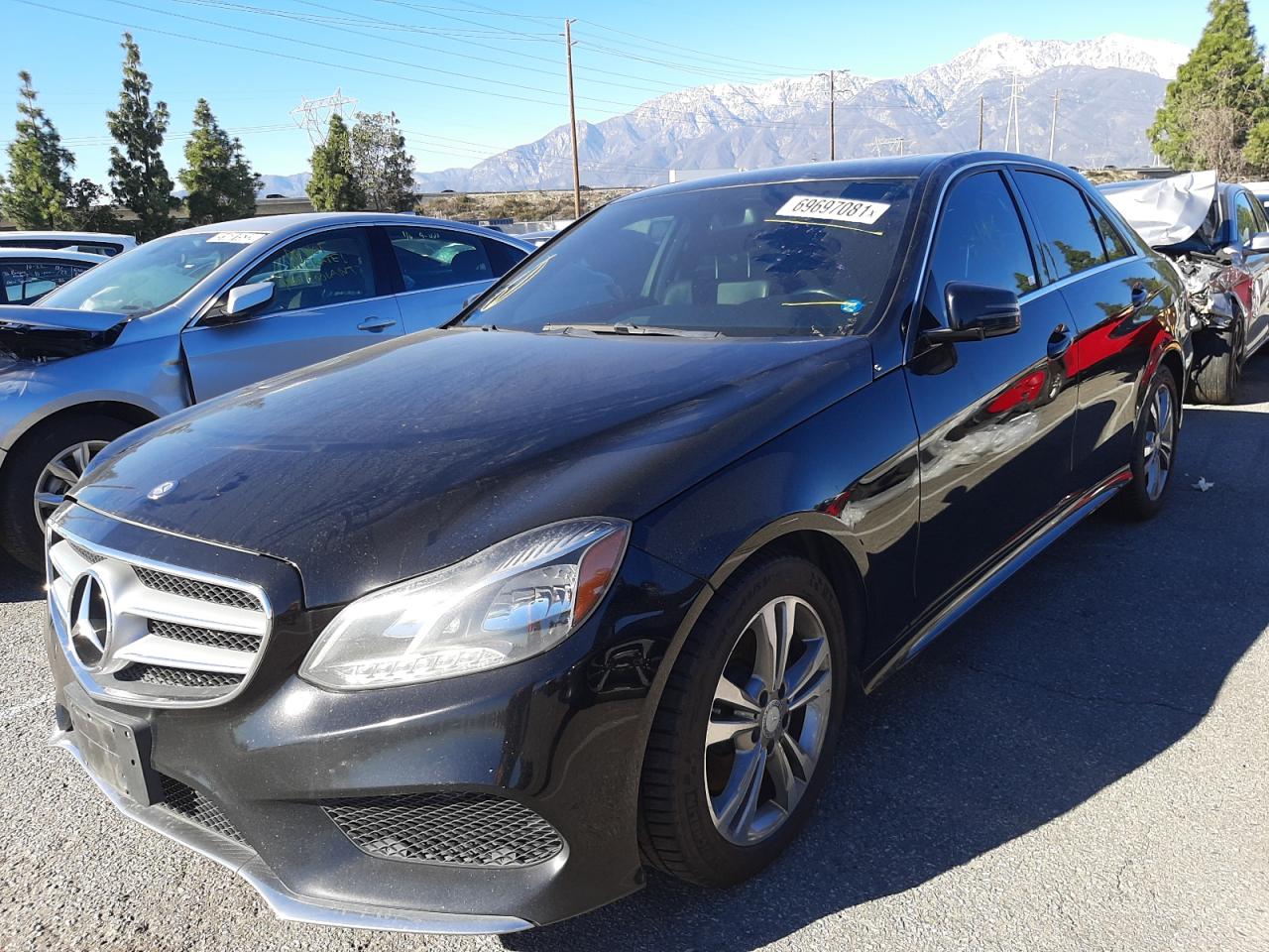 Photo 2 from auction – 2015 MERCEDES-BENZ E 250 BLUE with VIN WDDHF0EB7FB087037