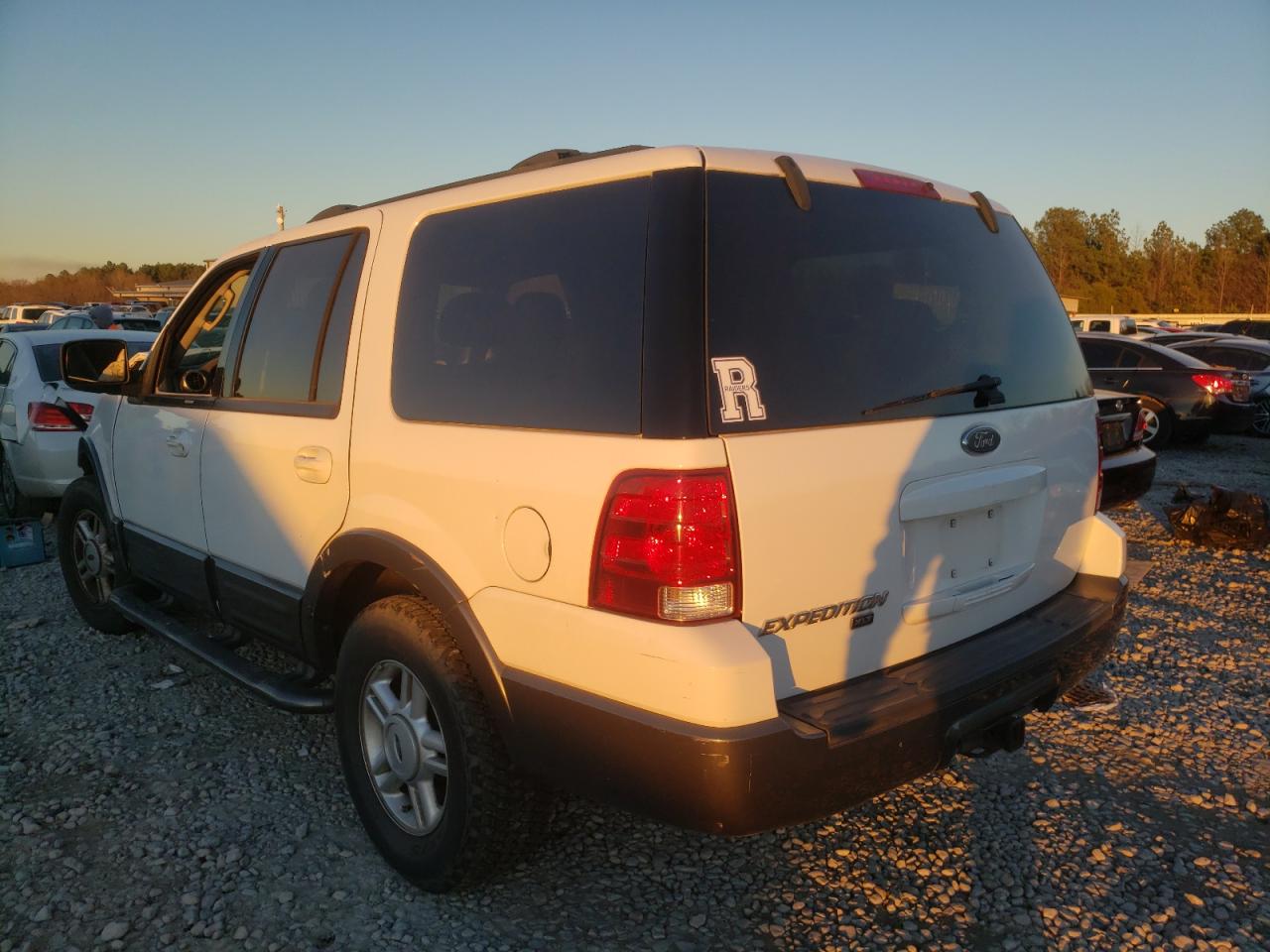 Photo 3 from auction – 2004 FORD EXPEDITION with VIN 1FMPU15L94LA56675