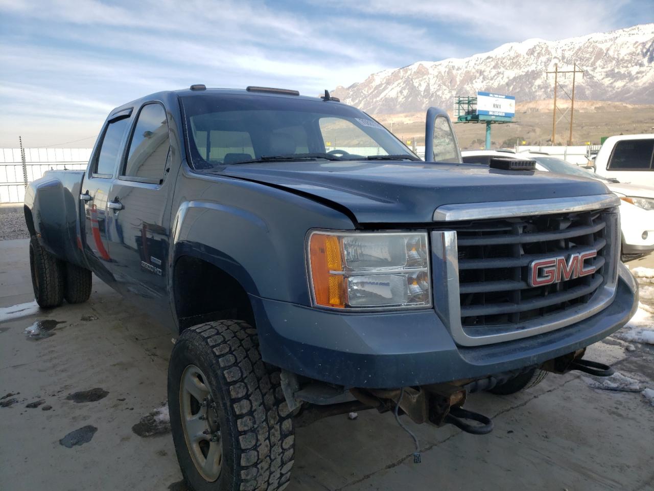 GMC SIERRA K35 2010 with VIN 1GT7K4B69AF122629 - Photo from auction