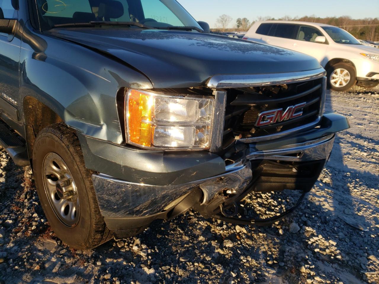 Photo 9 from auction – 2010 GMC SIERRA K15 with VIN 3GTRKUEAXAG193376