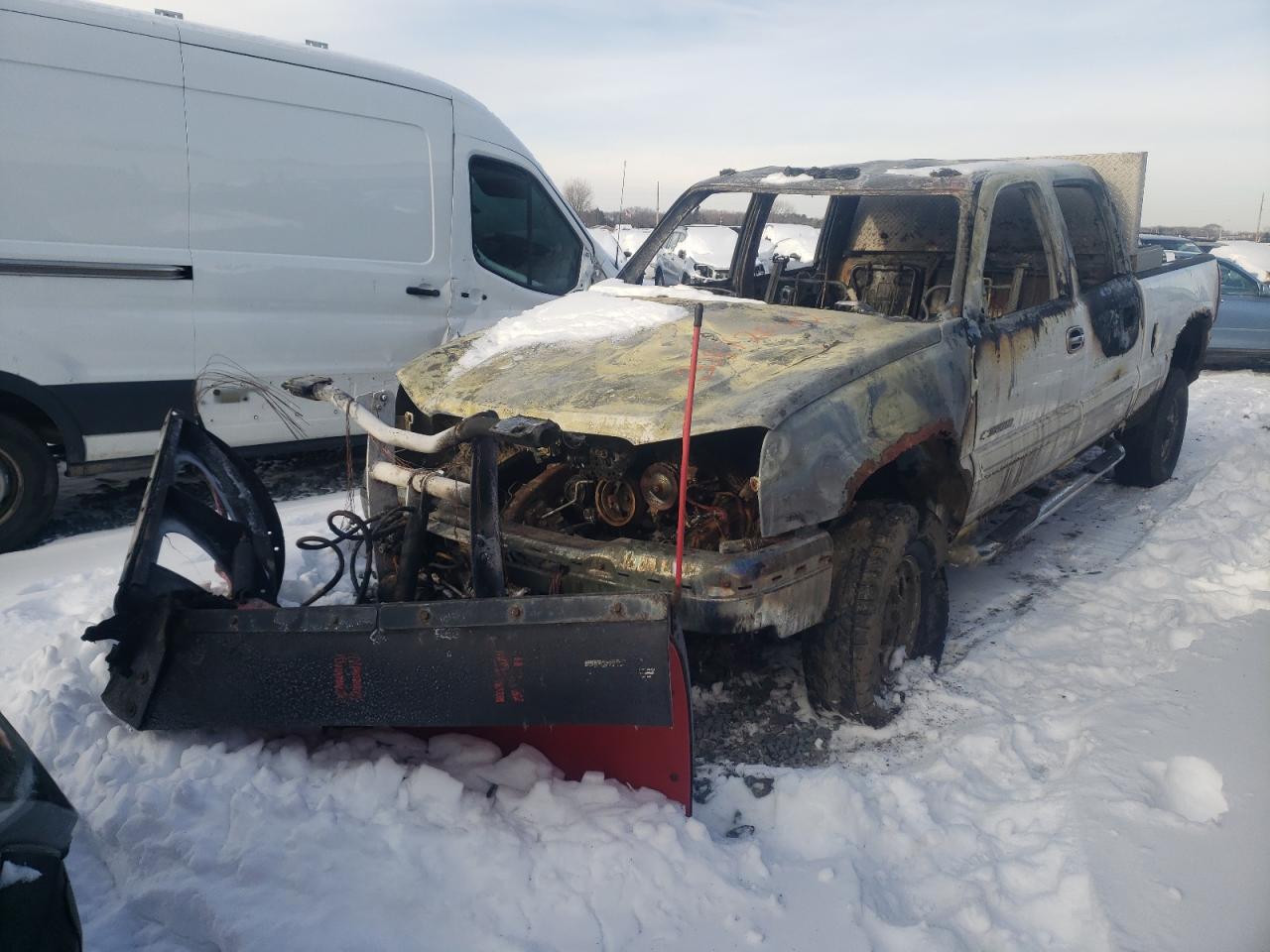 Photo 2 from auction – 2003 CHEVROLET SILVERADO with VIN 1GCHK23U53F235812
