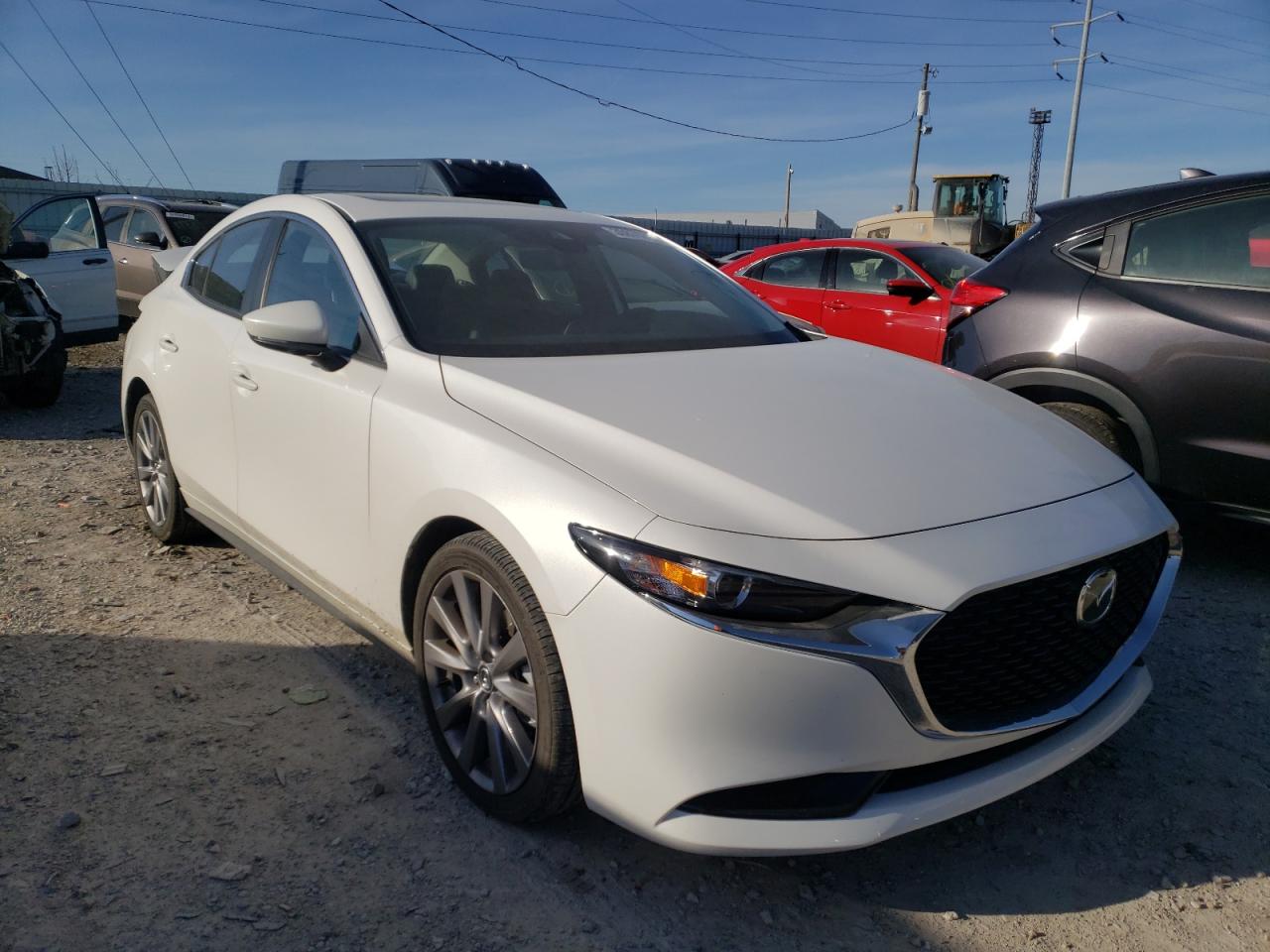 MAZDA 3 PREFERRE 2021 z numerem VIN JM1BPBCL1M1335614 - Zdjęcie z aukcji