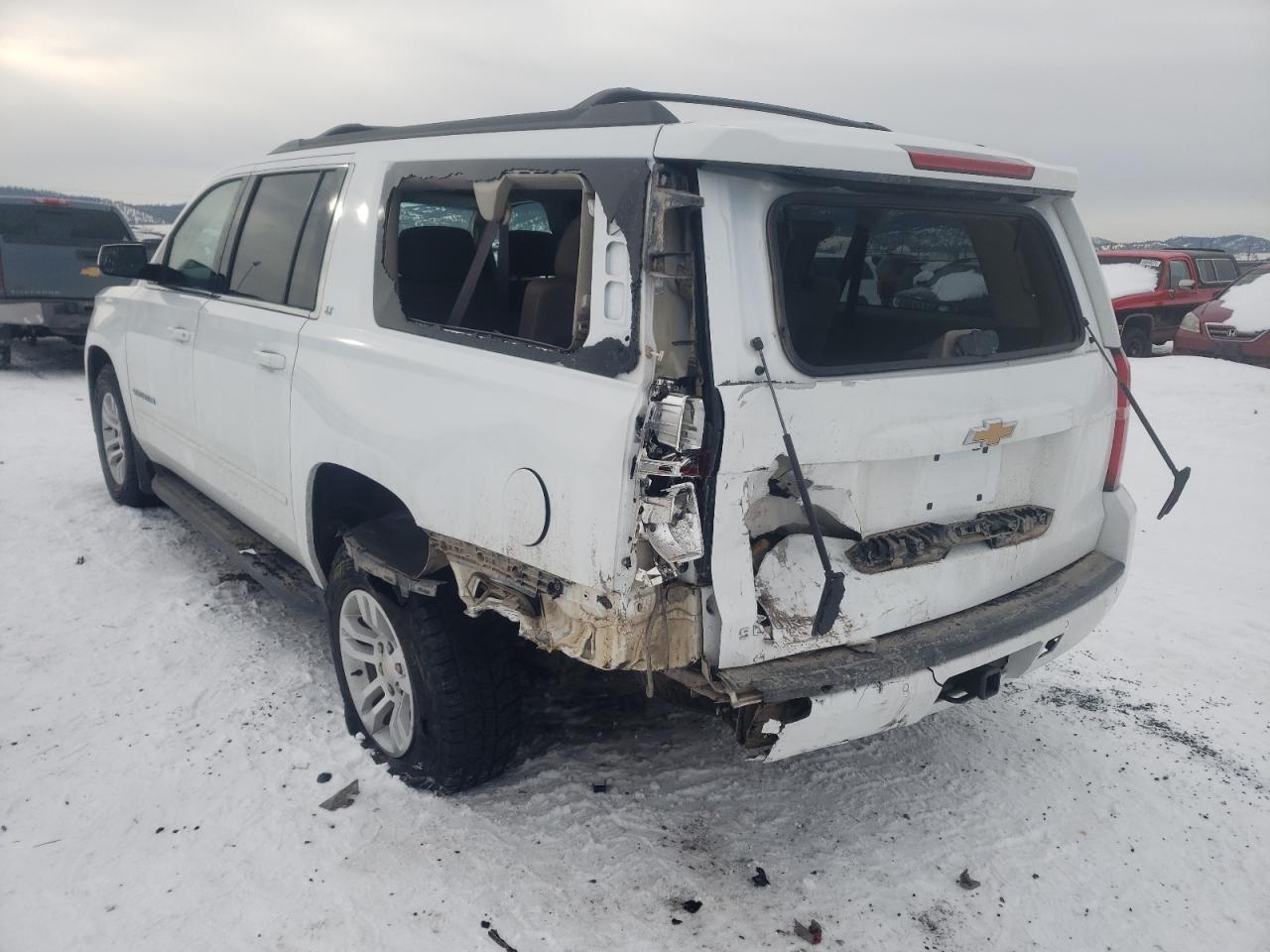 Photo 3 from auction – 2017 CHEVROLET SUBURBAN with VIN 1GNSKHKC0HR401622