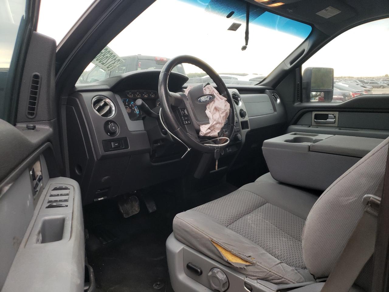 Photo 9 from auction – 2011 FORD F150 SUPER with VIN 1FTFW1CT9BFB15815