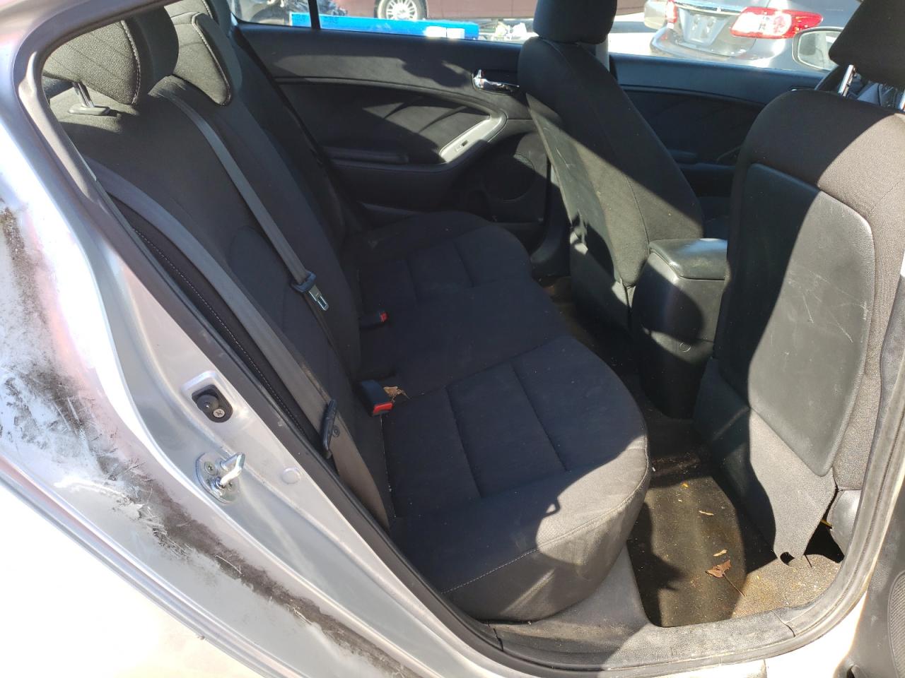 Photo 6 from auction – 2014 KIA FORTE LX with VIN KNAFK4A69E5175949