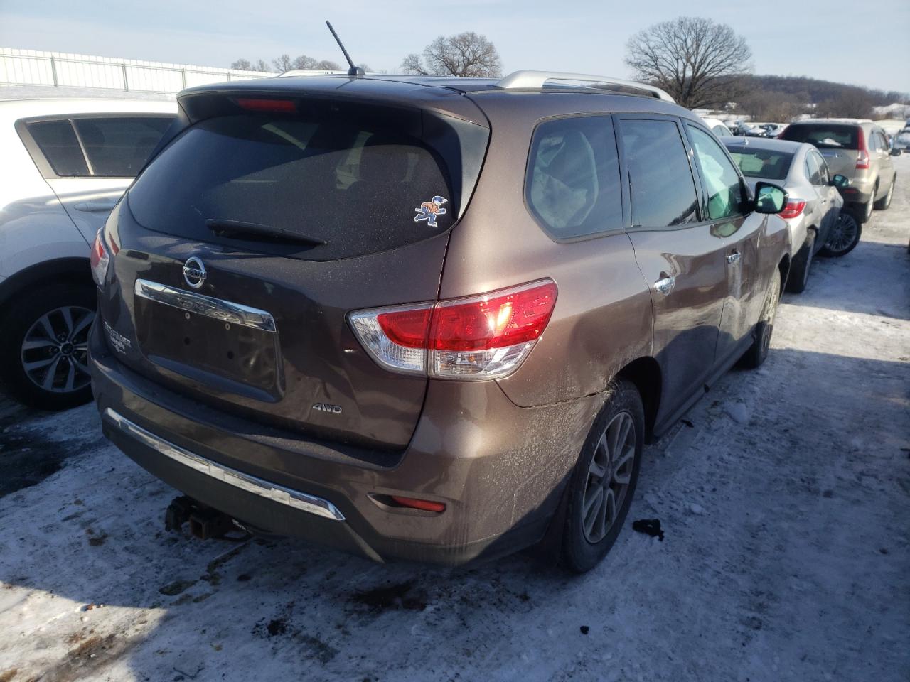 Photo 4 from auction – 2015 NISSAN PATHFINDER with VIN 5N1AR2MM4FC703817