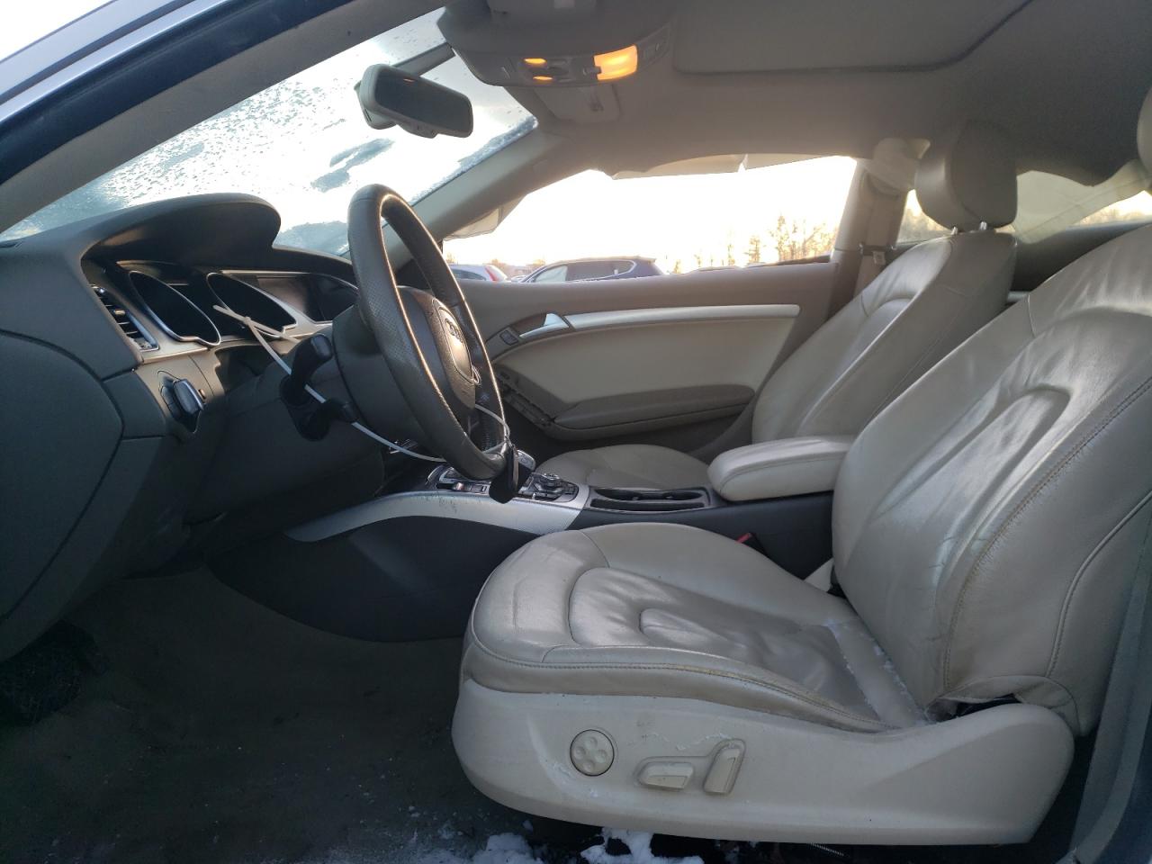 Photo 5 from auction – 2011 AUDI A5 PREMIUM with VIN WAULFAFR2BA050836