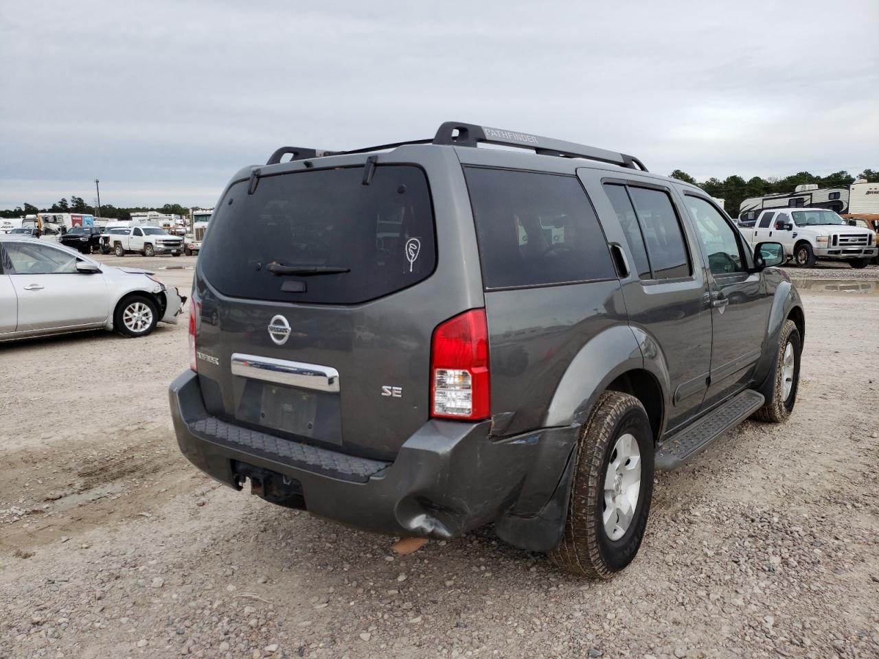 Photo 4 from auction – 2005 NISSAN PATHFINDER with VIN 5N1AR18U15C757384