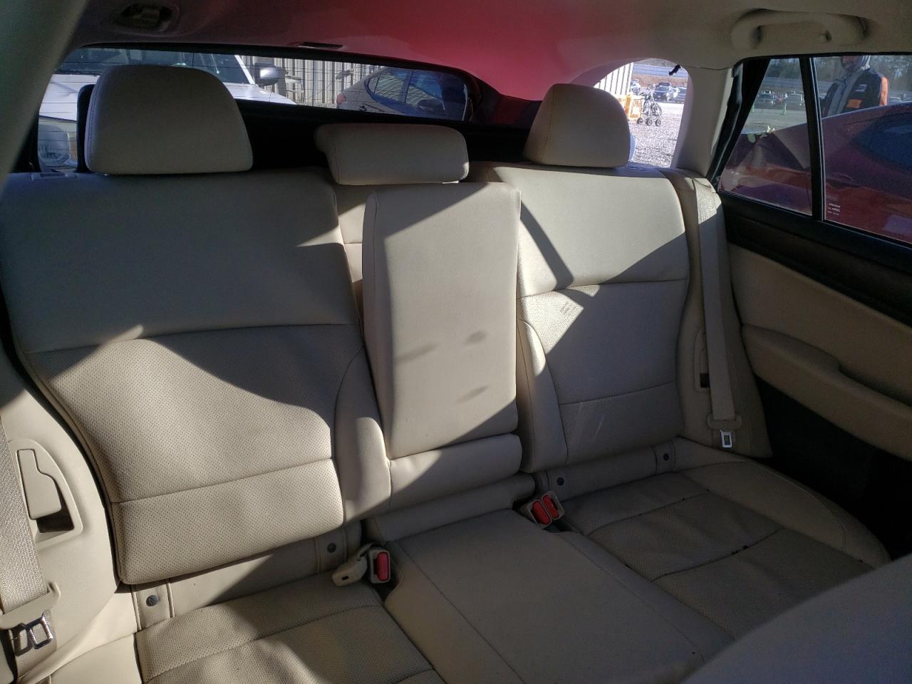 Zdjęcie 6 z aukcji – 2015 SUBARU OUTBACK 3. z VIN 4S4BSENCXF3221482