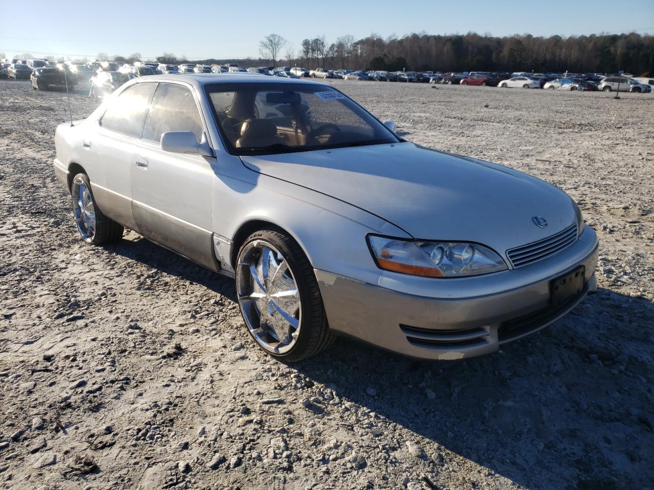 LEXUS ES 300 1993 with VIN JT8VK13T7P0167993 - Photo from auction