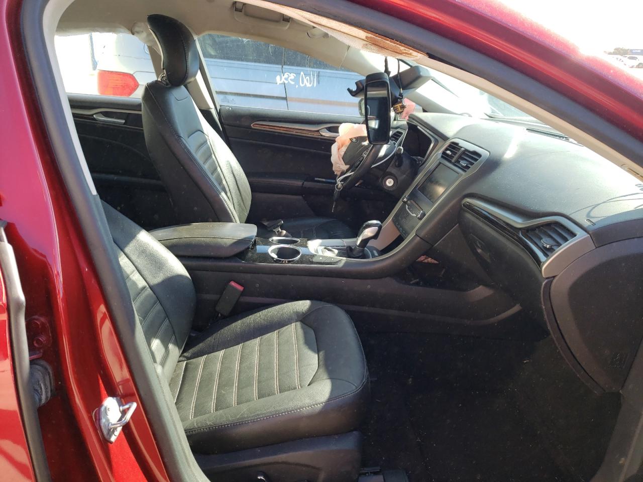 Photo 5 from auction – 2014 FORD FUSION SE with VIN 3FA6P0PUXER127768